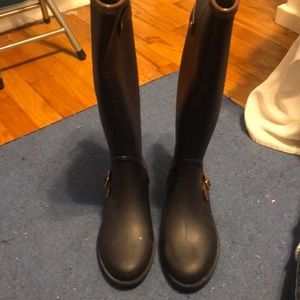 Used Rain Boots Size 7